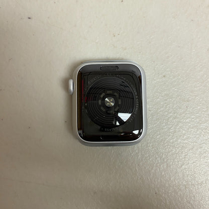 Apple Watch SE (1st Gen) GPS, 40mm Silver Aluminum Case w Abyss Blue Sport Band