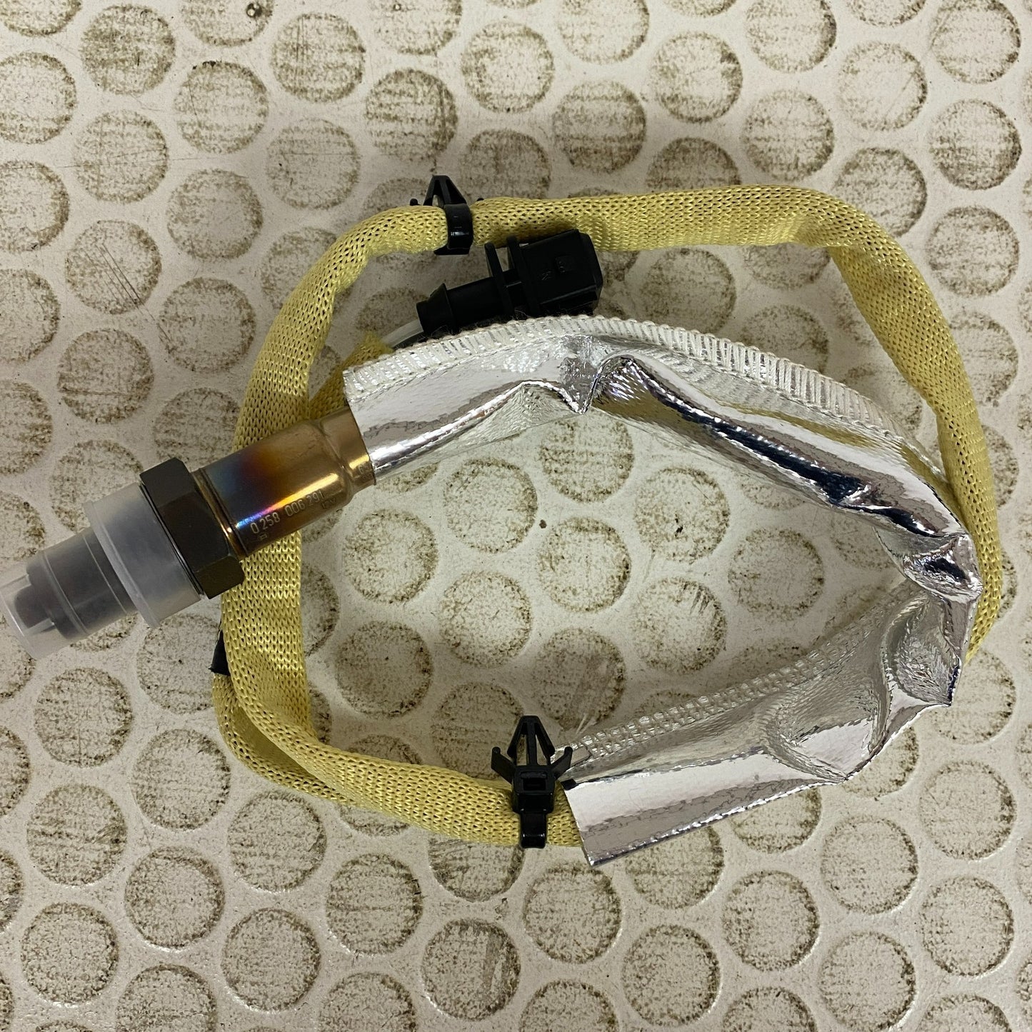 BOSCH OEM Heated Oxygen Sensor 18 mm Thread 4 Wire Male Connector 16291