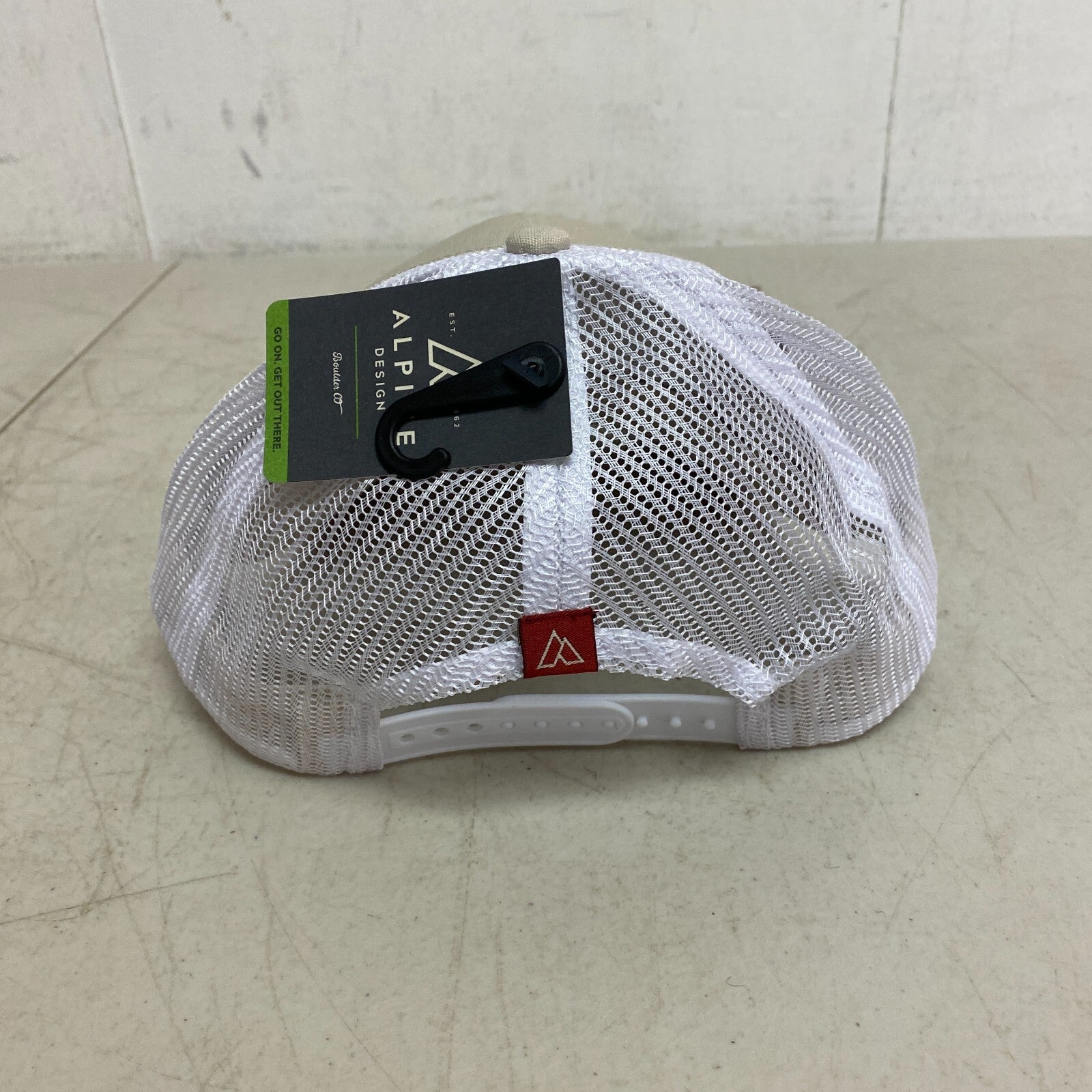 Alpine Design Men's AD Circle Patch Trucker/Mesh Hat Sand One Size OSFA ADM14702