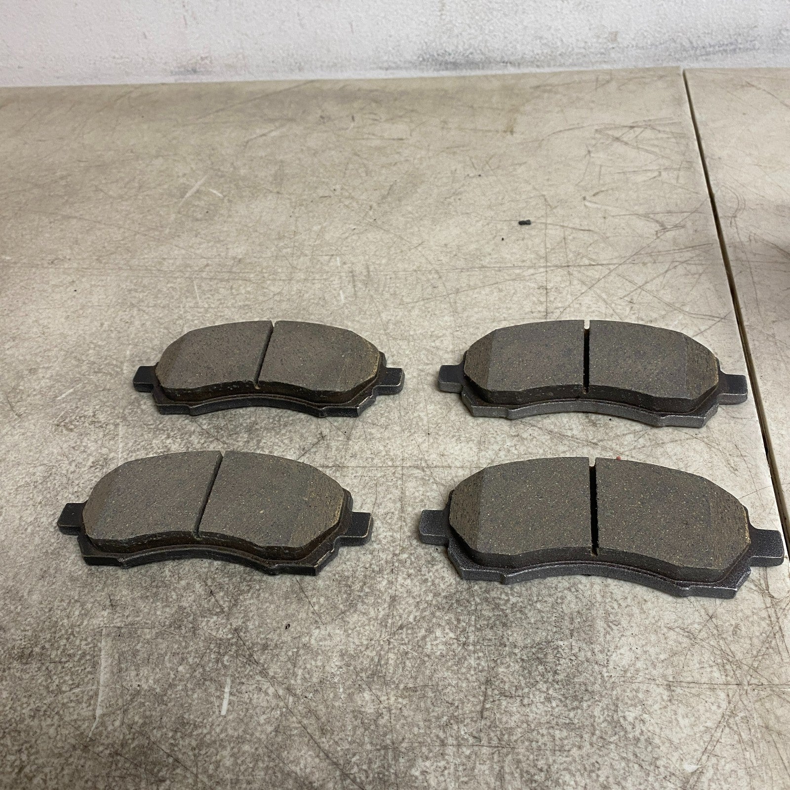 Wagner PD722 Brake Pads ThermoQuiet Ceramic Front 1997-2001 Subaru Impreza