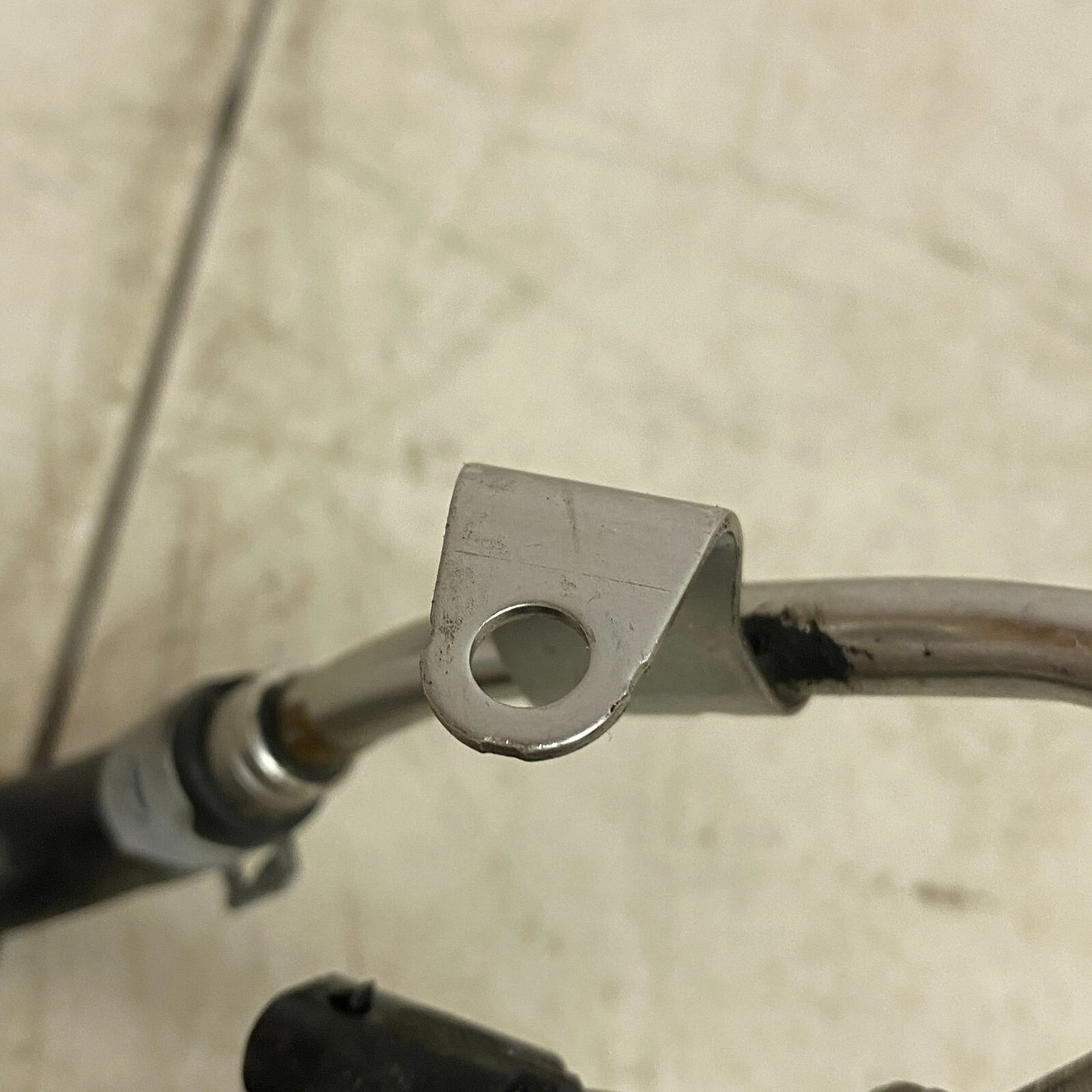 Audi Fuel Supply Distribution Distributor Pipe Line Tube Assem 06E127509AE