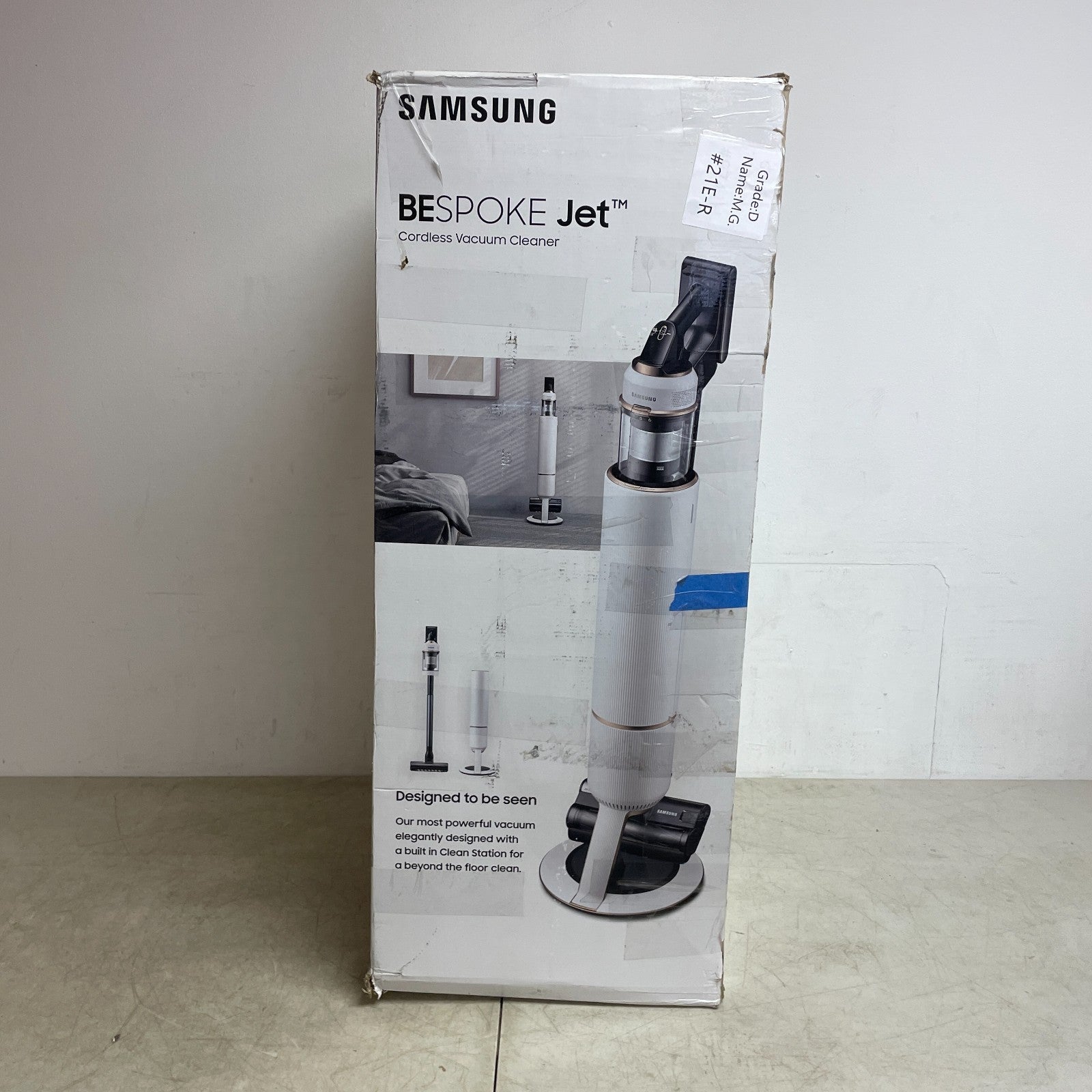 Samsung BESPOKE Jet Cordless Stick Vacuum w/ Clean Station Misty White