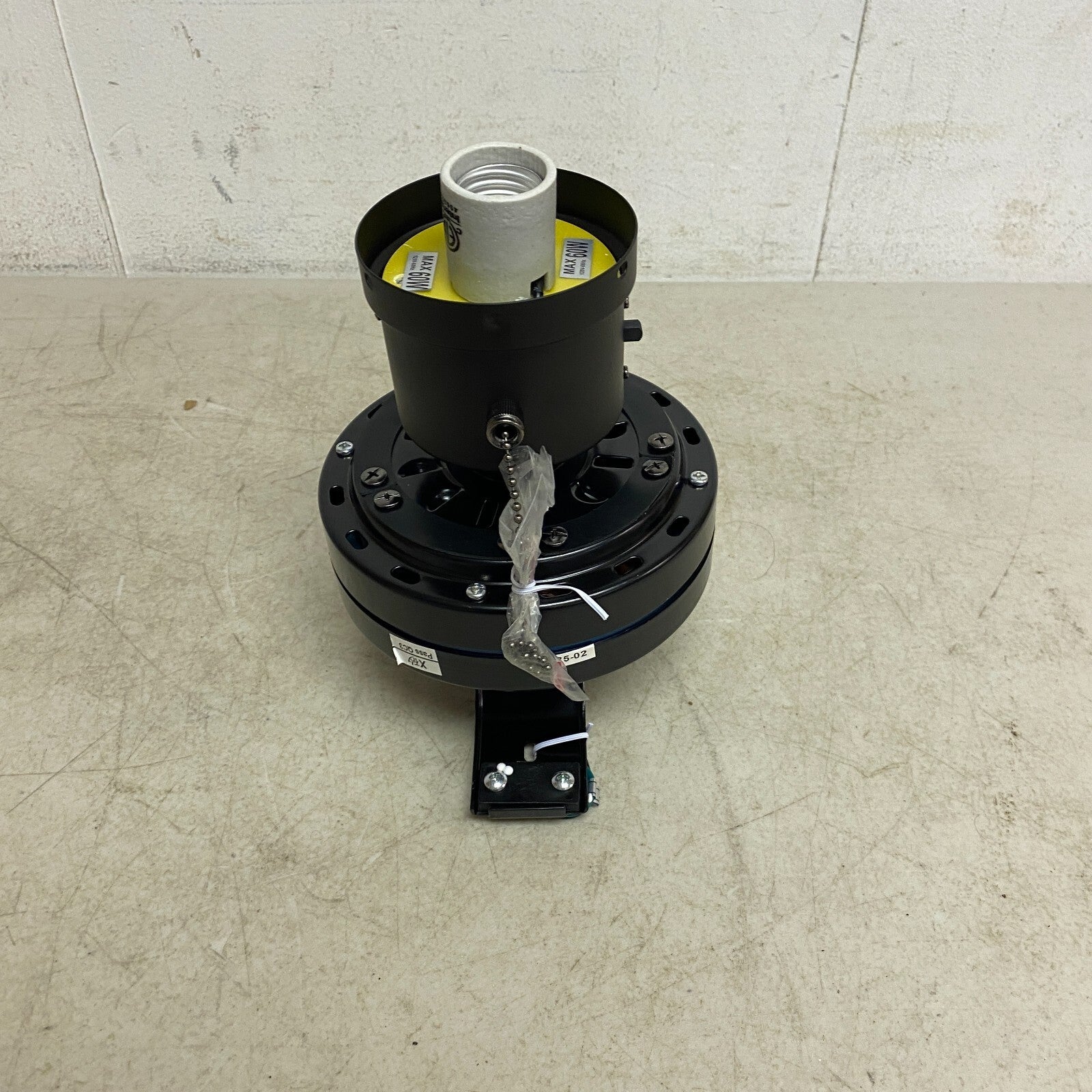 Harbor Breeze Armitage 52-Inches Bronze with Toffee/cocoa Blades Indoor Flush