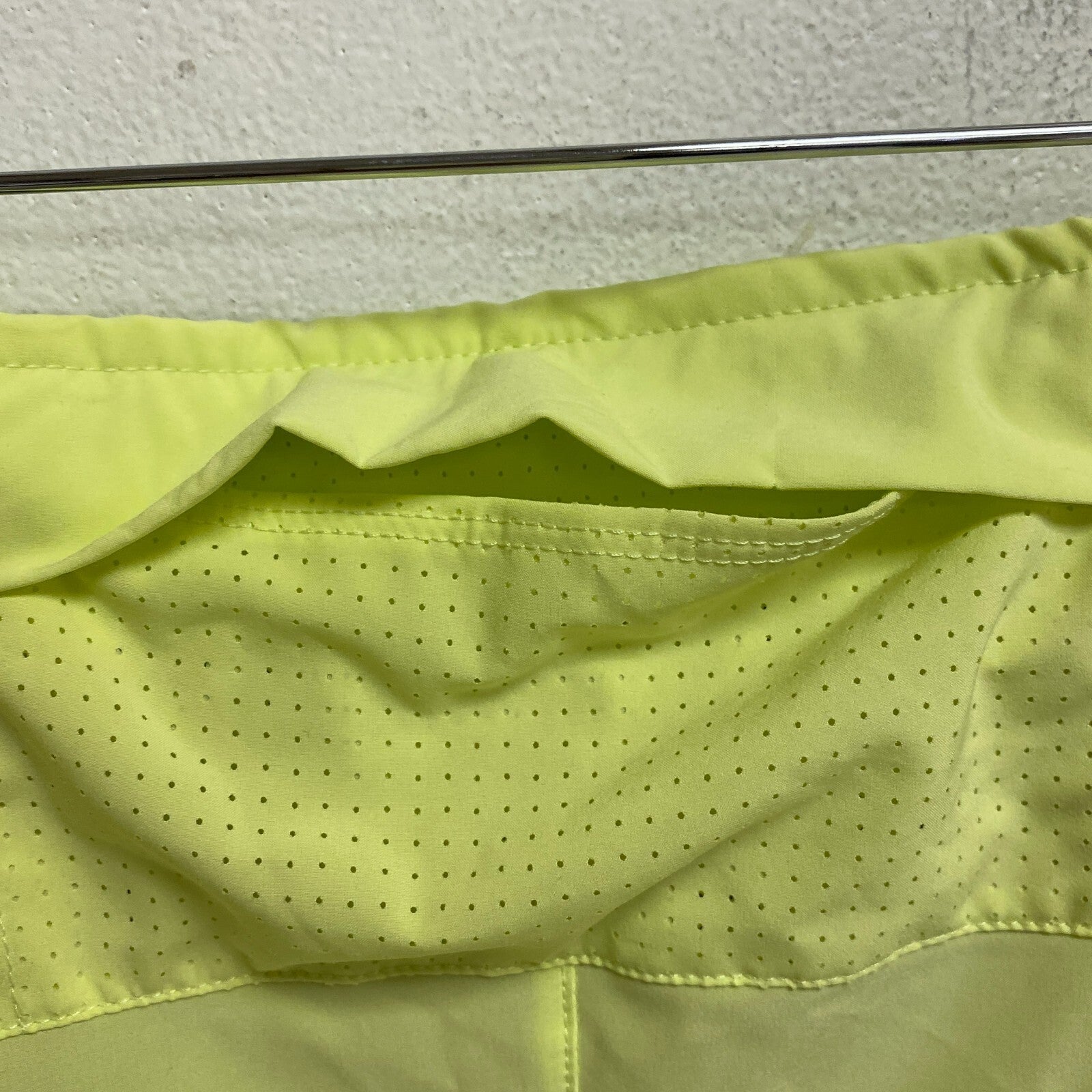 DSG Men's 7" 2-in-1 Stride Run Shorts Fresh Lime/Light Charcoal DAM12208HL