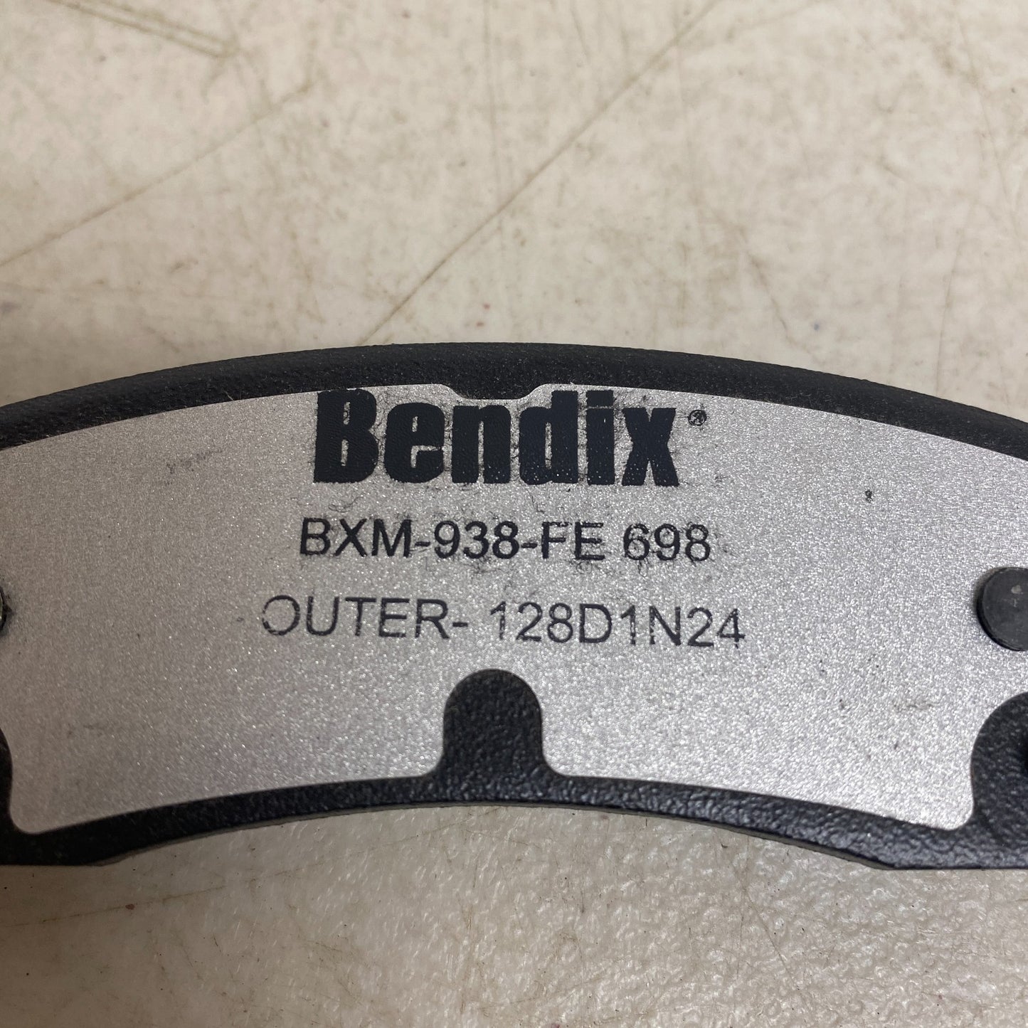 Bendix MKD698FM Fleet MetLok Semi-Metallic Rear Brake Pads Heavy Duty