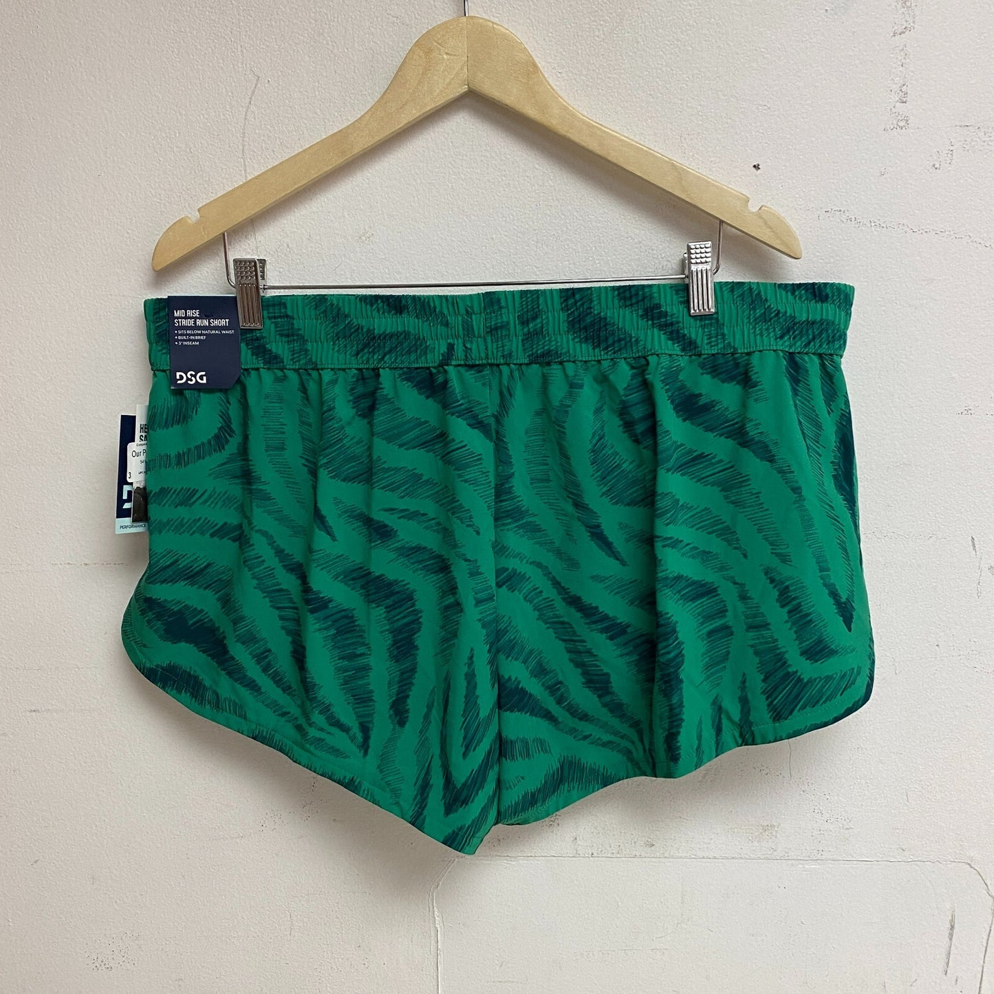 DSG Women's 3" Stride Shorts Trippy Zebra Green Stylish DAW39320APRTZ