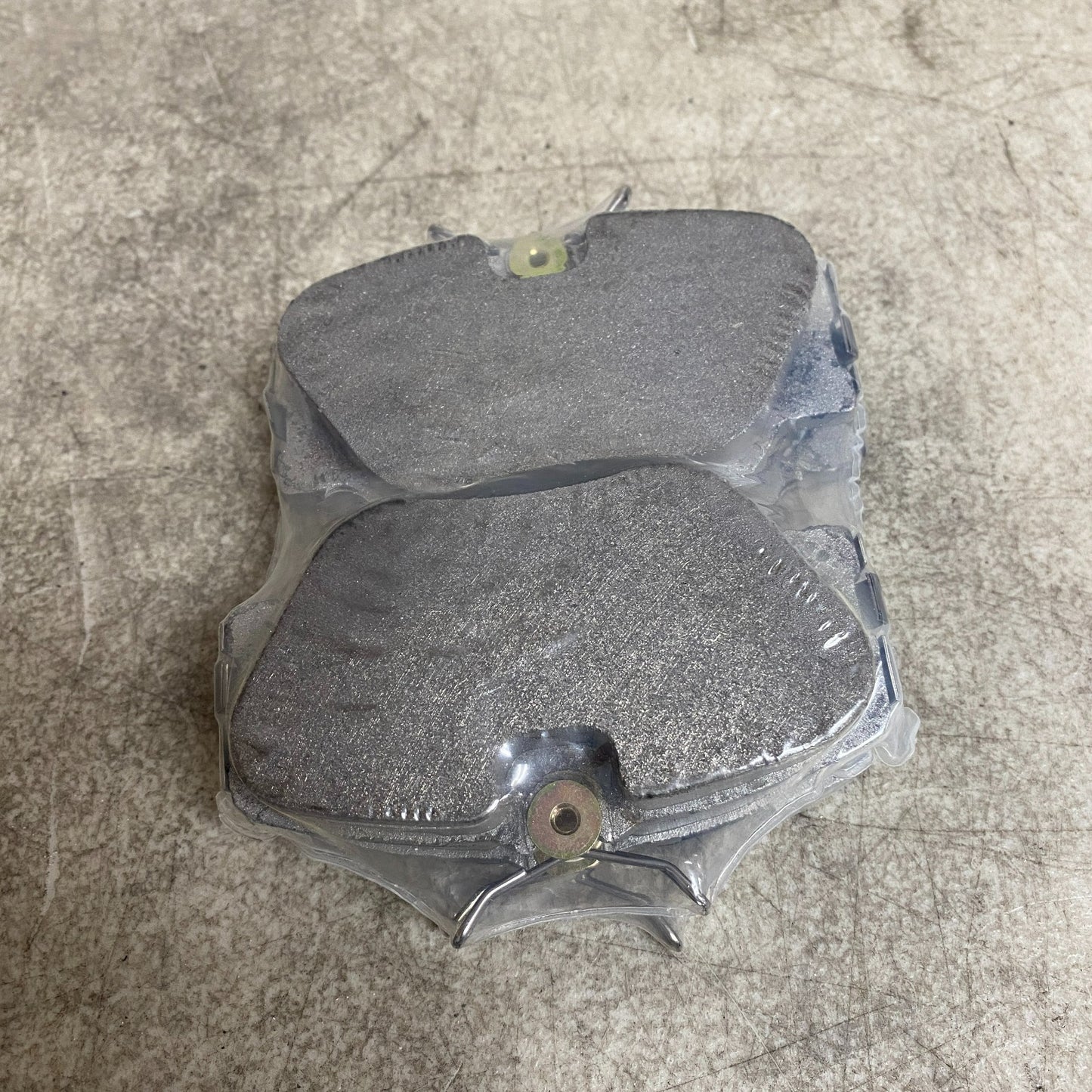 Wagner MX423 Brake Pads ThermoQuiet Semi-Metallic Front 1986-1995 Mercedes 300E