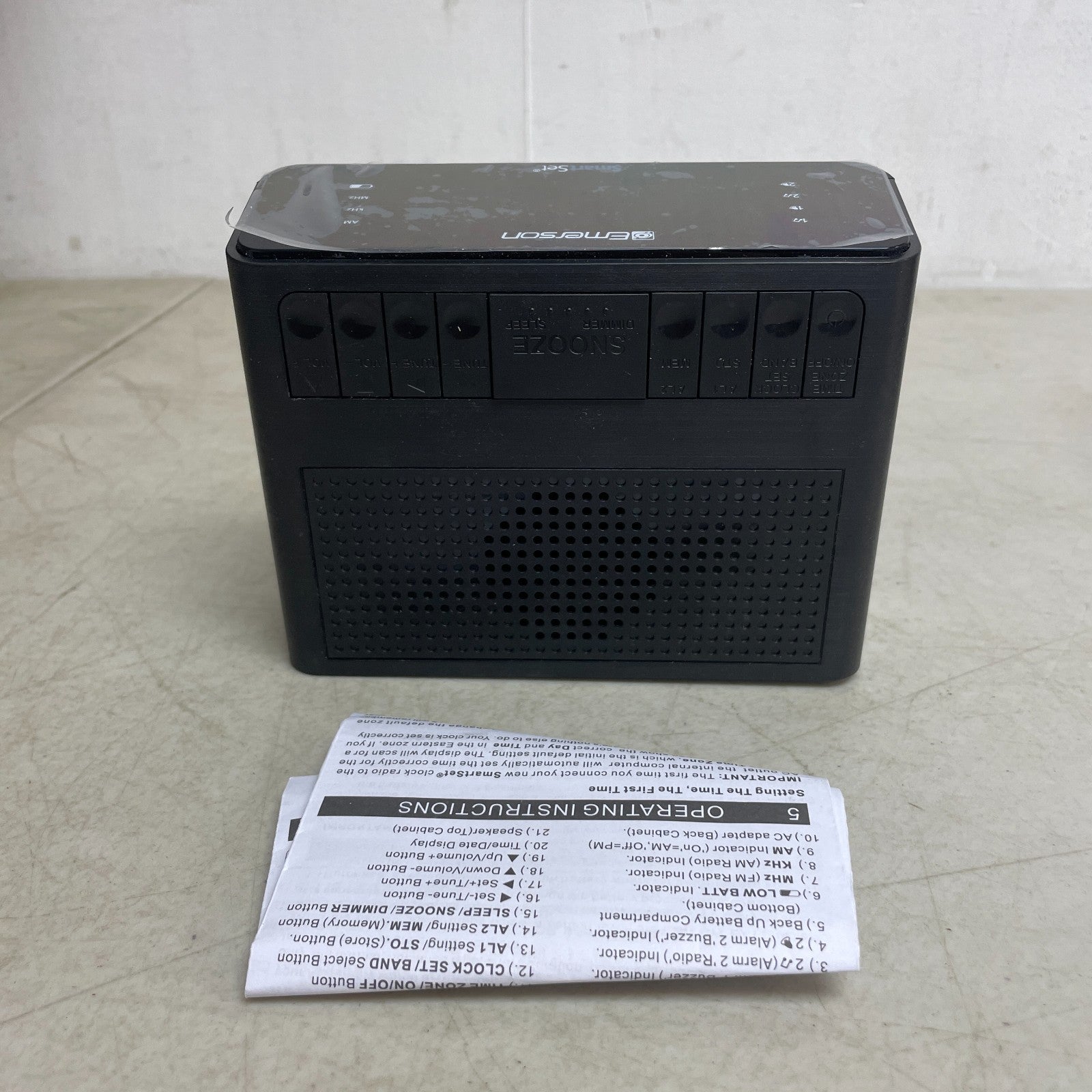 Emerson SmartSet CKS1900 Dual Alarm Clock Radio AM/FM Dimmer 0.9" LED Display