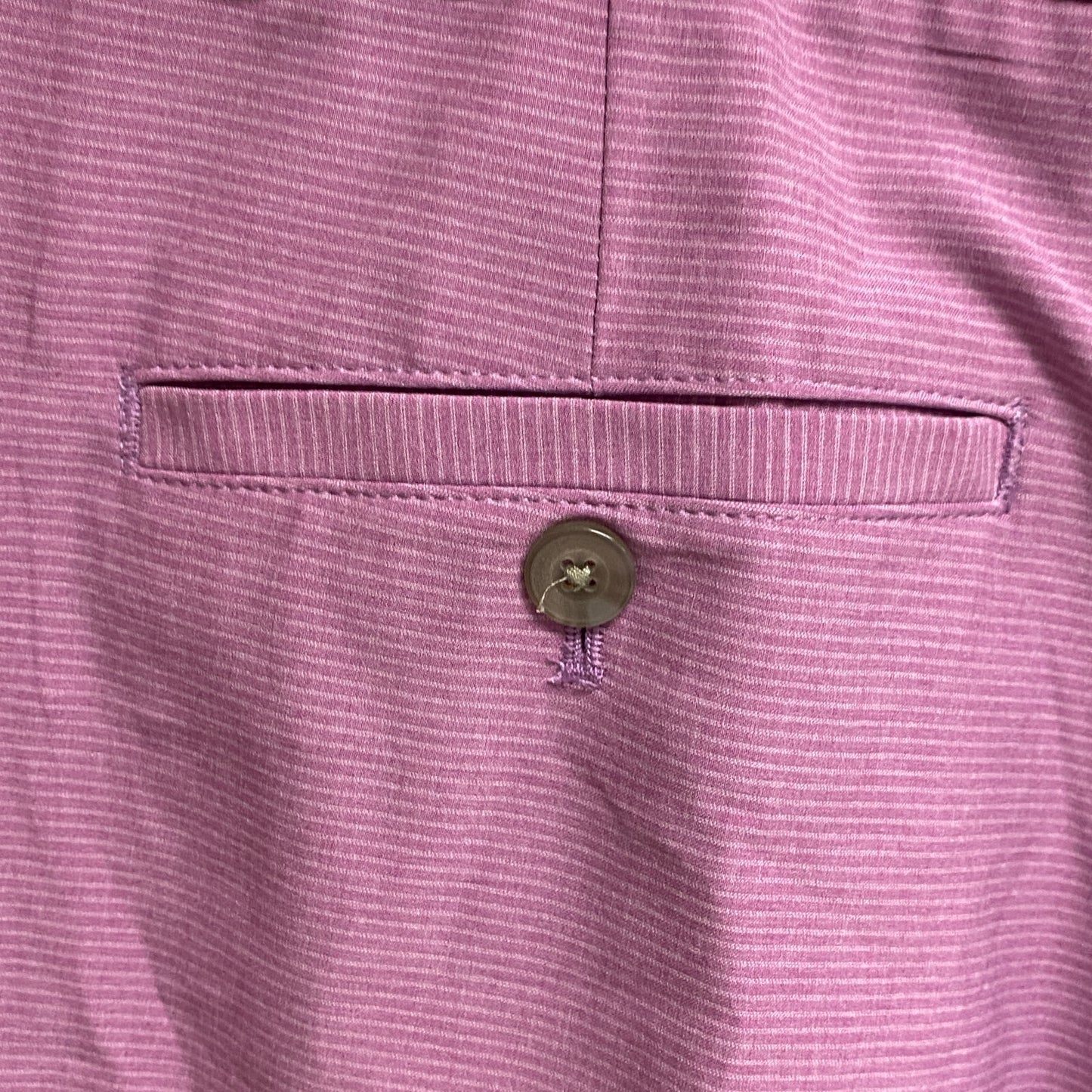 Walter Hagen Mens Performance 11 Micro Lines Golf Shorts Bright Magenta/ White
