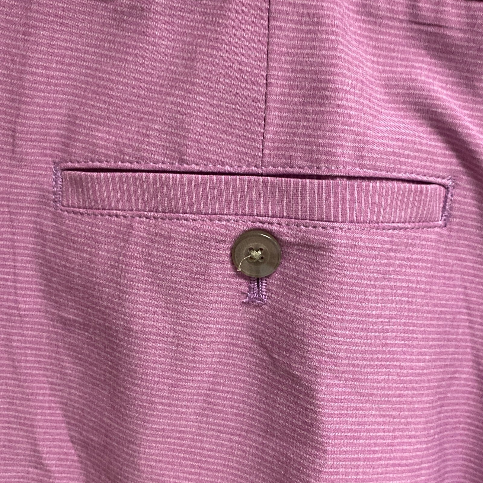 Walter Hagen Mens Performance 11 Micro Lines Golf Shorts Bright Magenta/ White