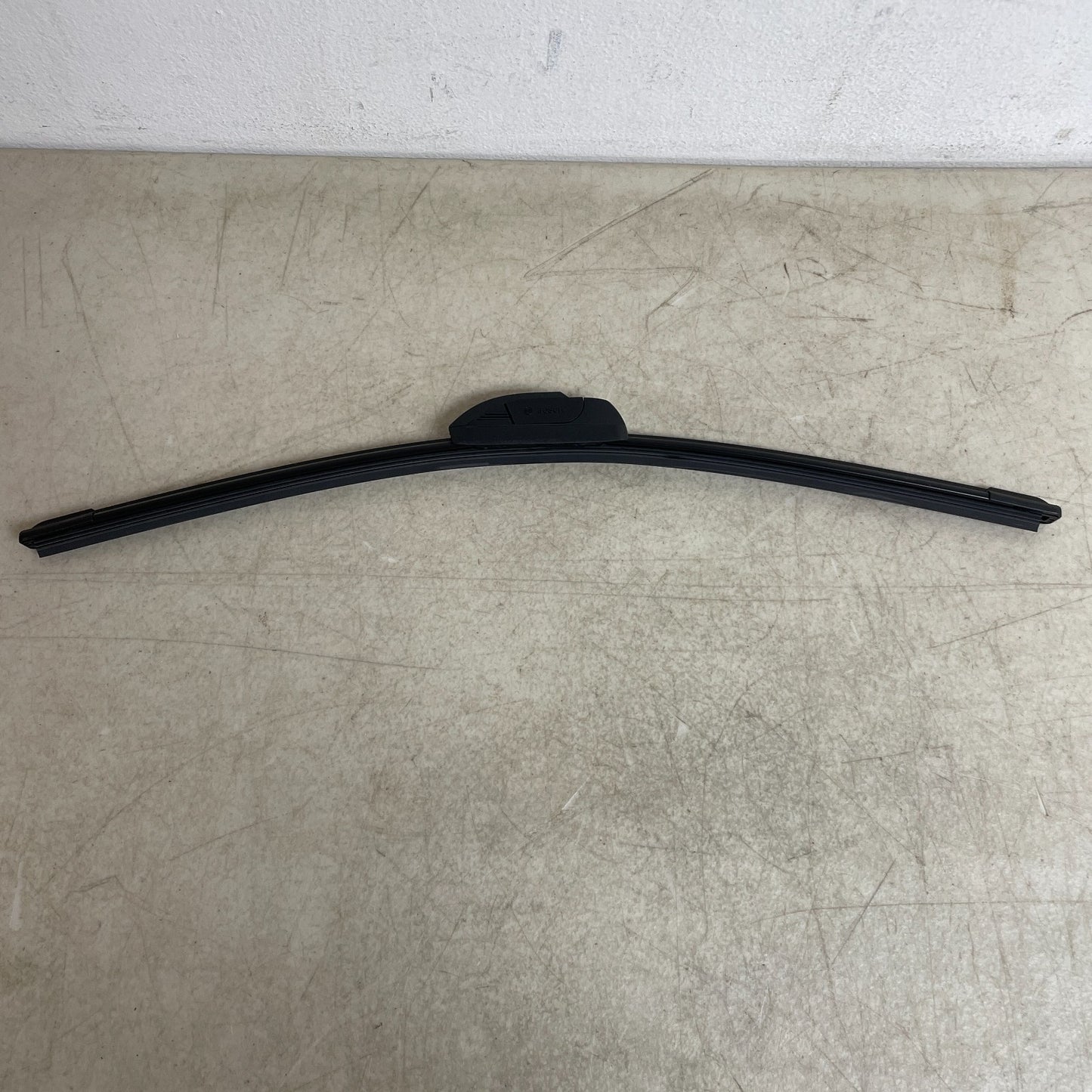 Bosch ICON 19A Premium Beam Wiper Blade 19″ All Season Black