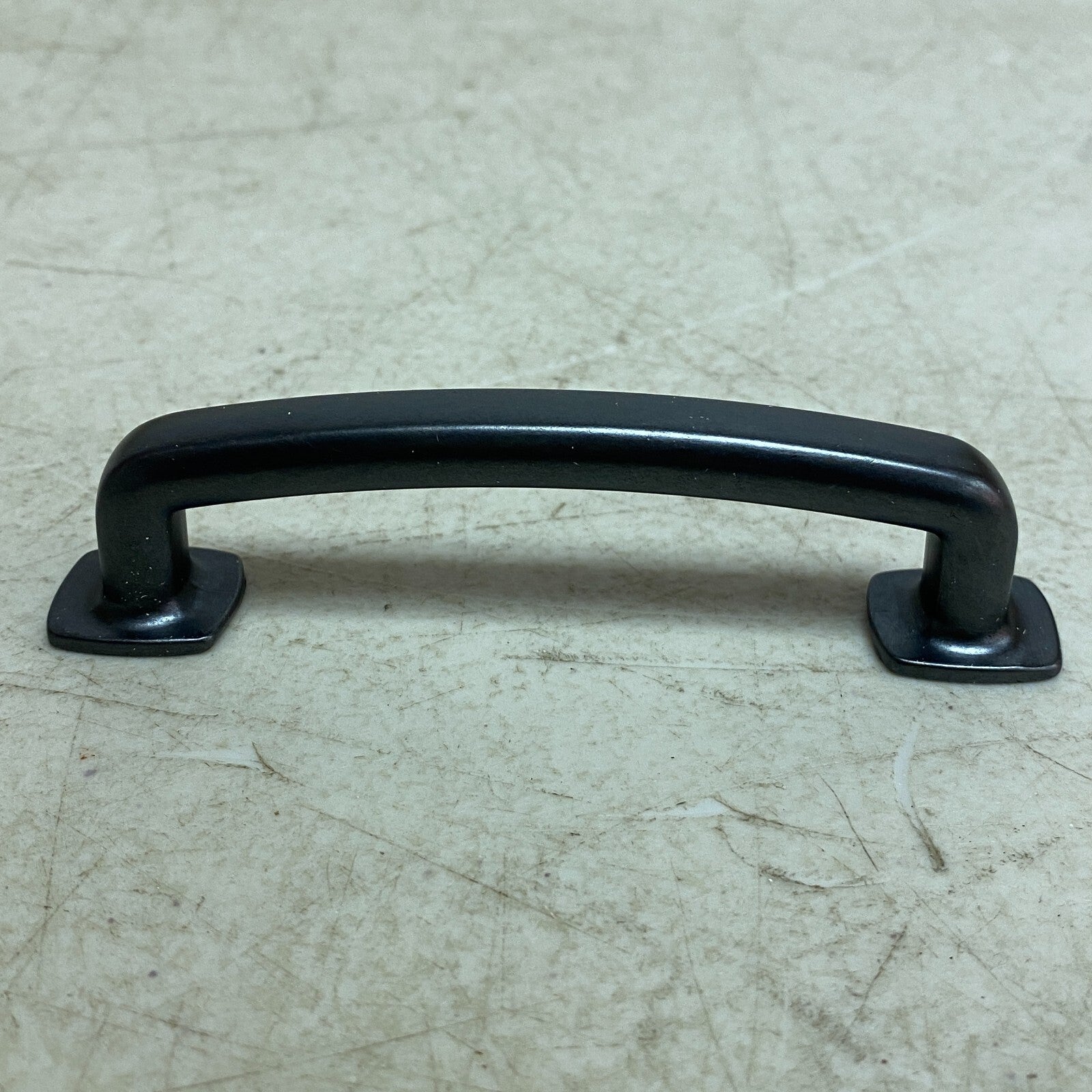 Hardware Resources 1- 3-3/4" (96 mm) Center to Center Soft Square Bold Cabinet..