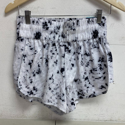 DSG Women's 3â High Rise Stride Power Surge White Shorts Summer DAW12327PRTZ