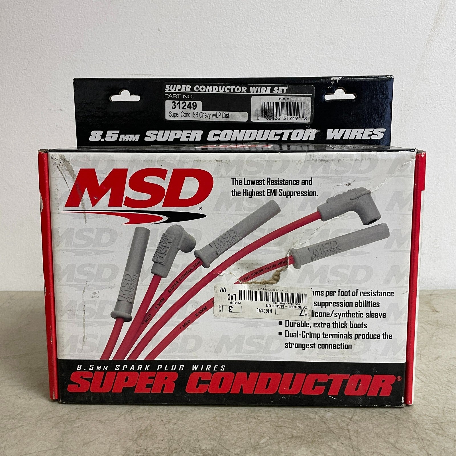 MSD Race-Tailored 8.5 mm Super Conductor Spark Plug Wire Set SBC 31249