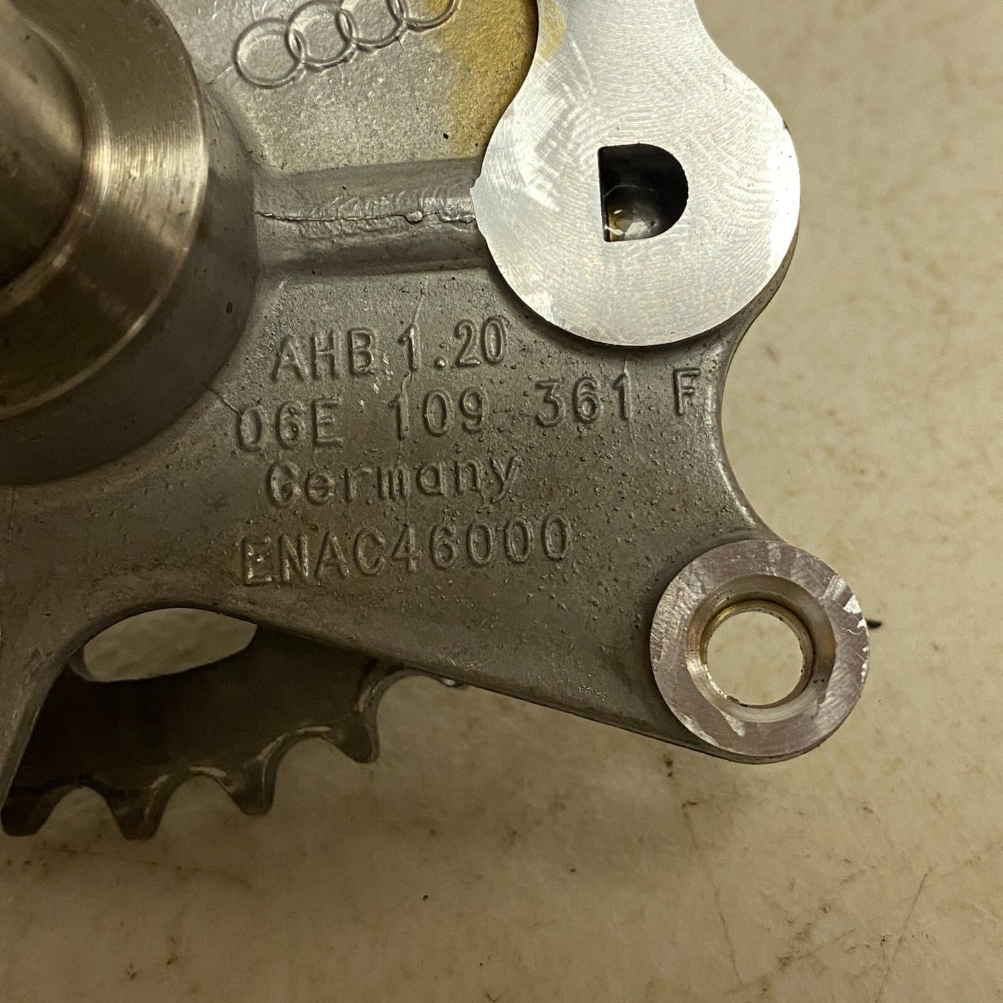 Audi Oil Pump Drive Shaft Plate Gear 2005-2011Audi A4 A6 BKH 3.2 V6 06E 109 361F