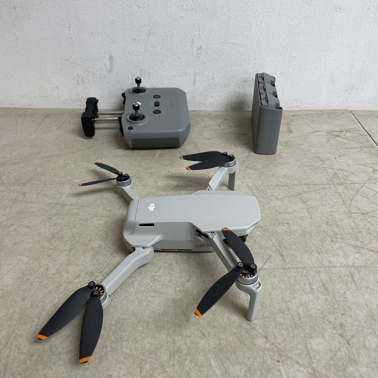 DJI Mini 4K Fly More Combo Drone 4K UHD Camera Under 249g 3-Batteries QuickShots