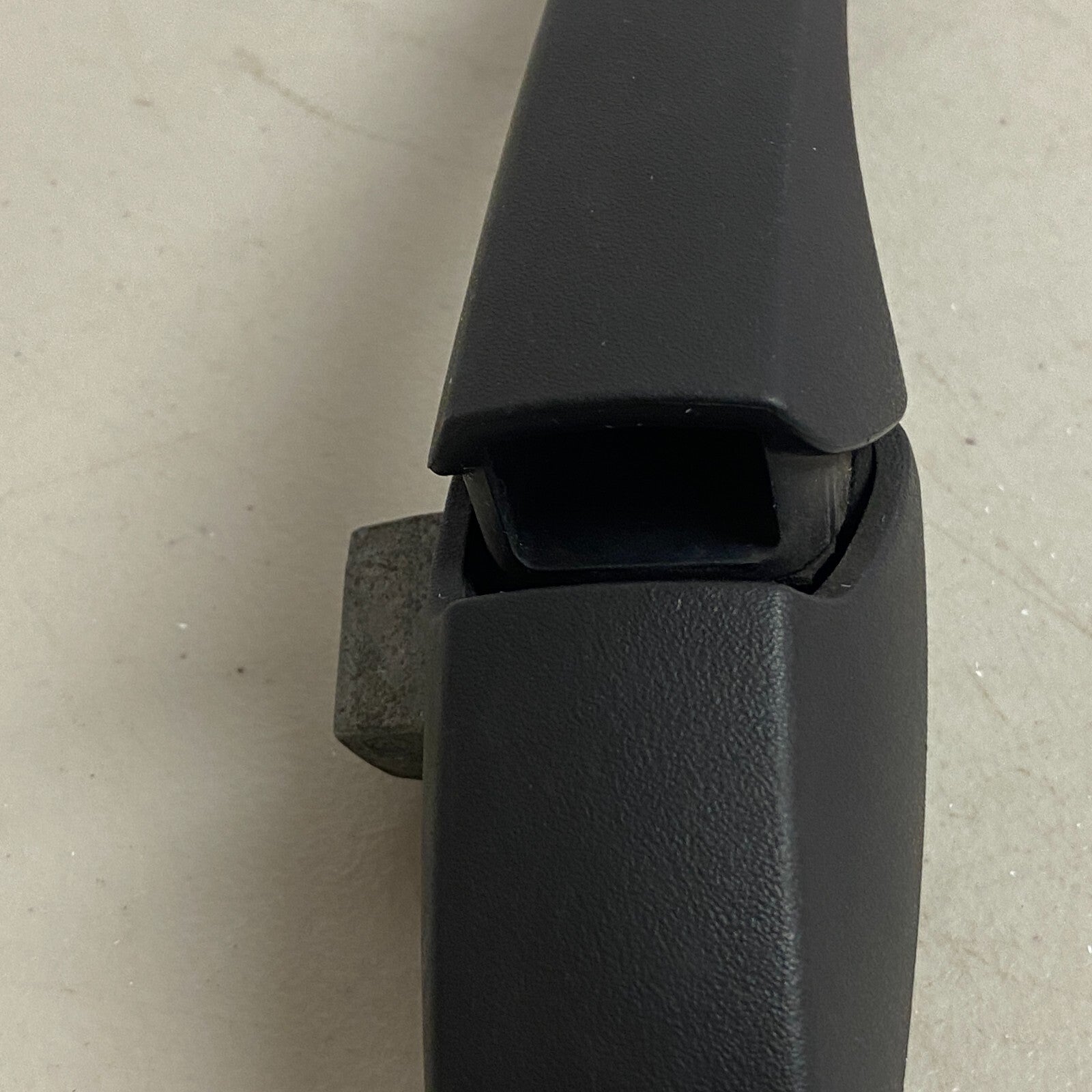 2008-2013 DODGE JOURNEY FRONT OR REAR PASSENGER SIDE EXTERIOR DOOR HANDLE OEM