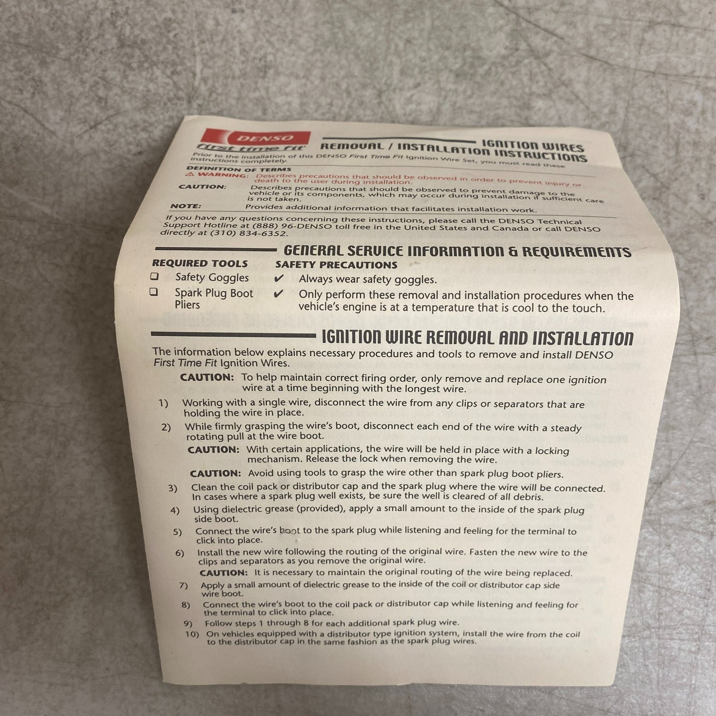 DENSO 671-6102 Spark Plug Ignition Wire Set Ford Windstar 3.8L V6 (1999–2000)