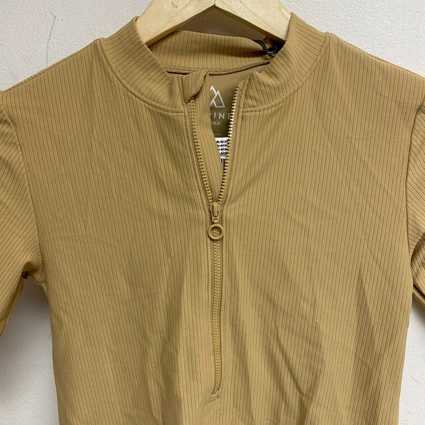 Alpine Design Womens Â½ Zip Half Sleeve Utility Khaki ADW13196