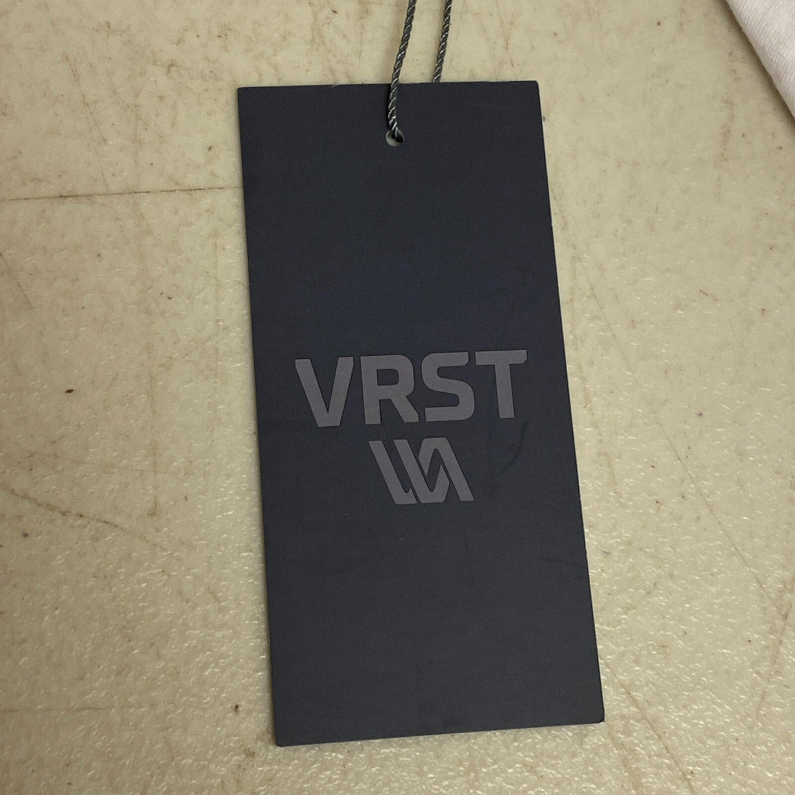 VRST Men's Essential Muscle Tank Pure White MAX232101GW Crew Neck Solid Fitness