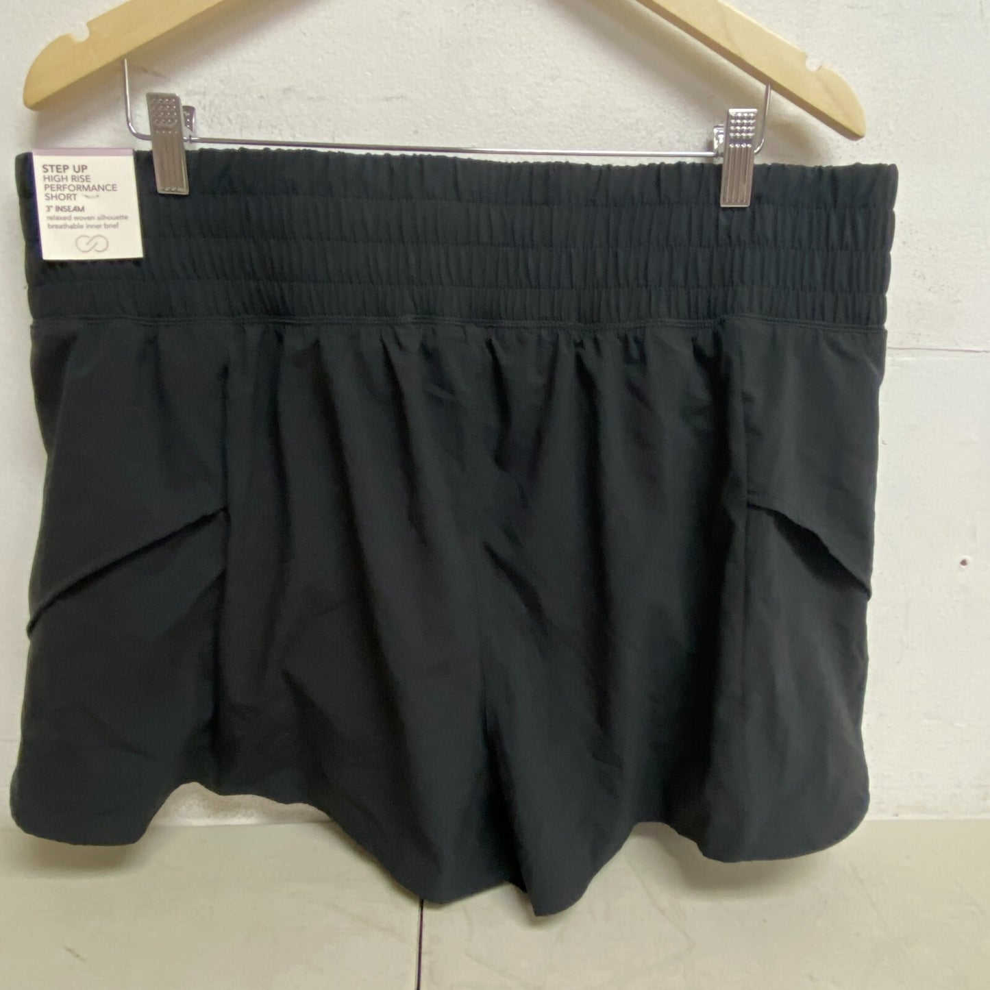 CALIA Performance Step Up Woven High Rise Petal Hem Short Pure Black WAX12259PRT