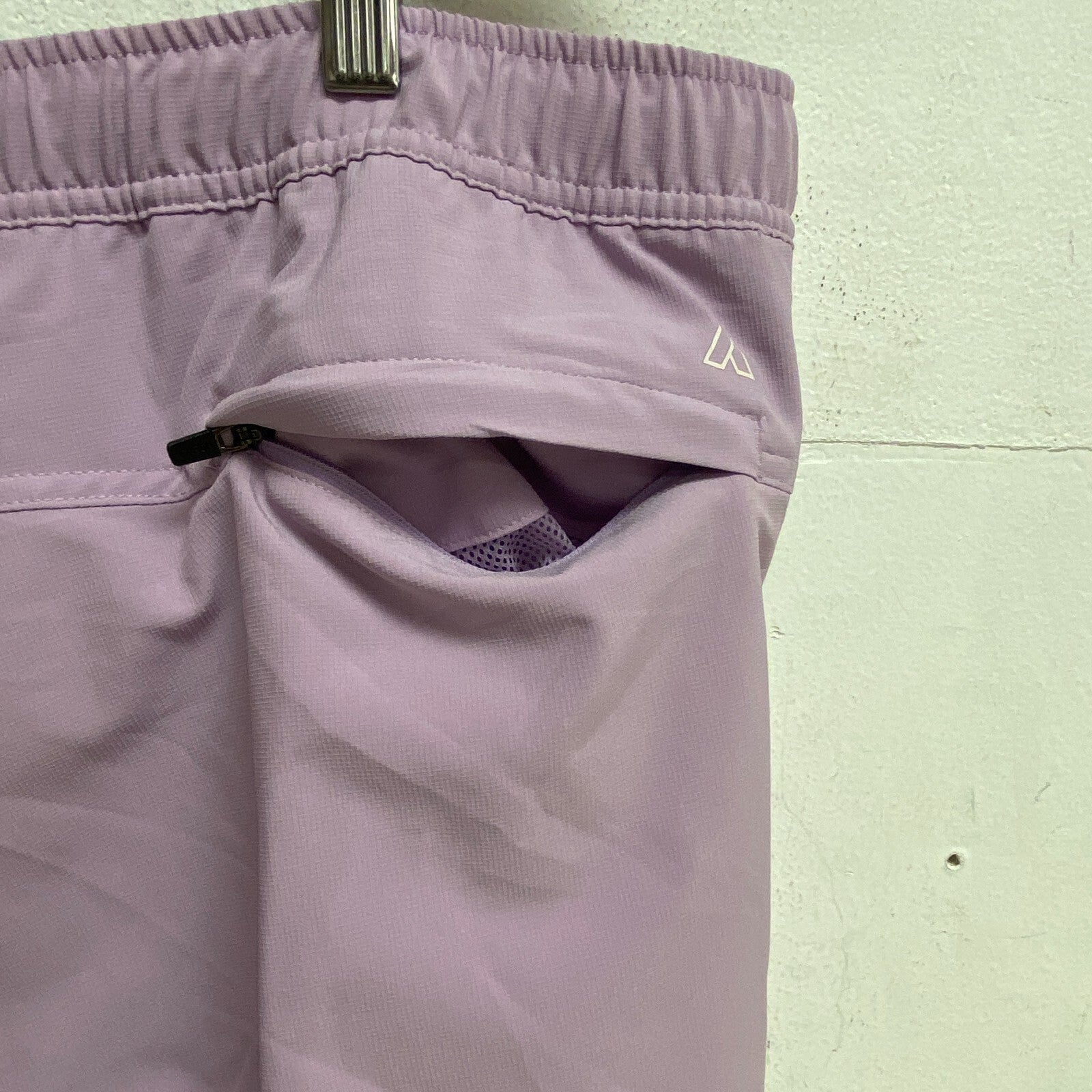 Alpine Design  Menâs Active 5â Pull On Relaxed Fit Short Muted Amethyst ADM1