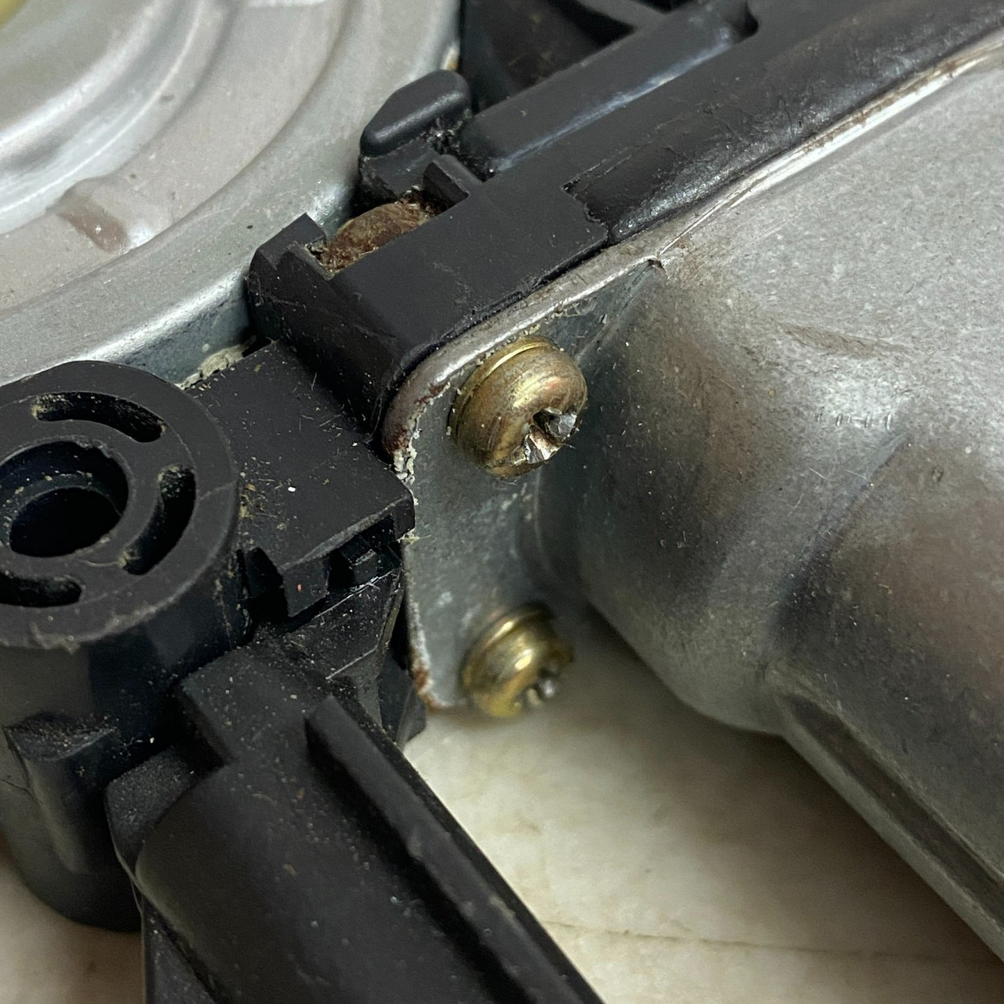 CARQUEST Reman Power Window Lift Motor Front Black 42‑631