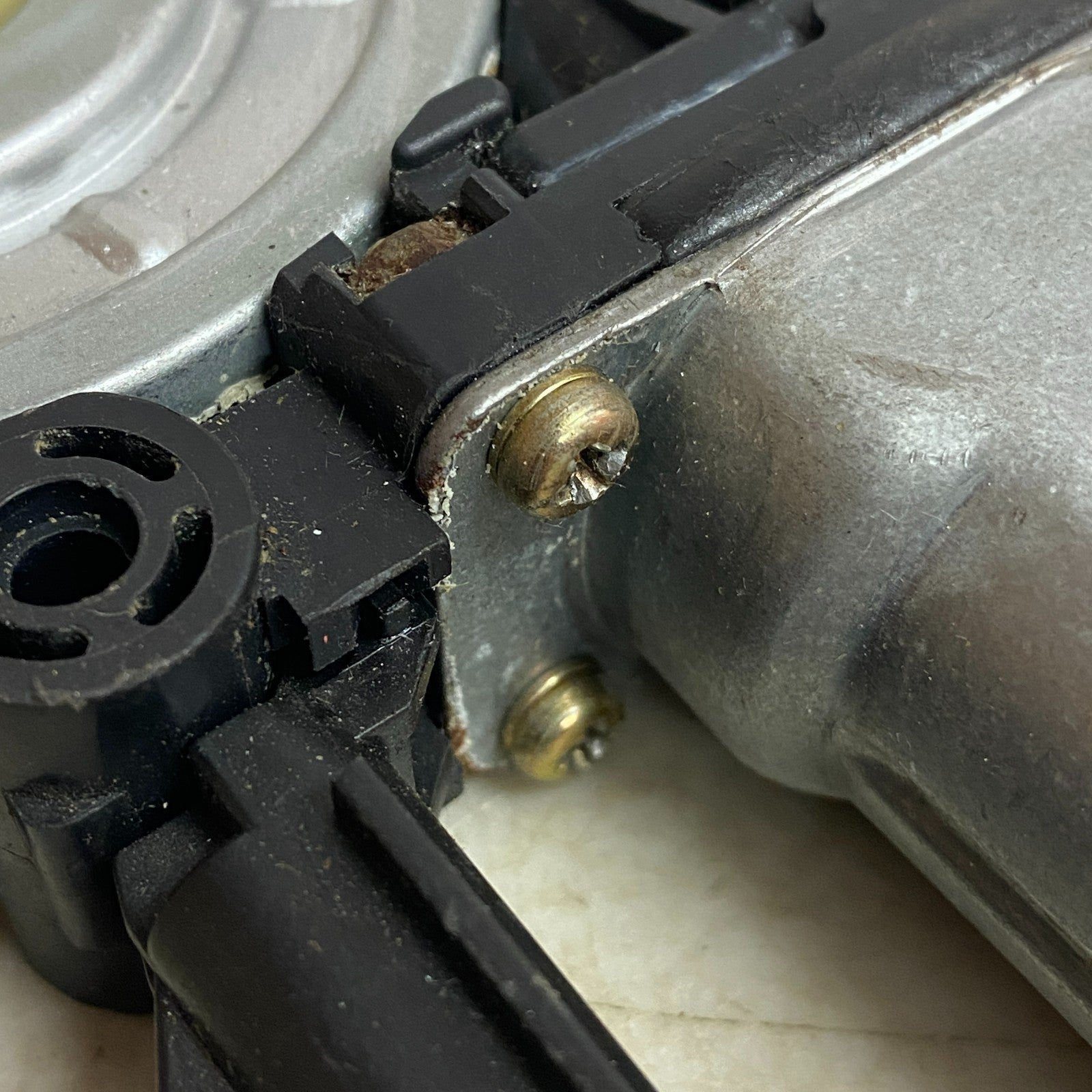 CARQUEST Reman Power Window Lift Motor Front Black 42‑631